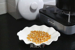 黑乐砂锅爆米花的做法步骤:3