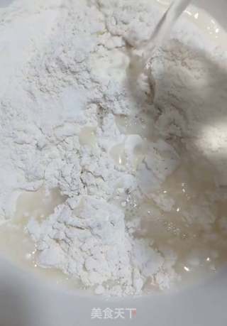 鸡蛋肉饼的做法步骤：1