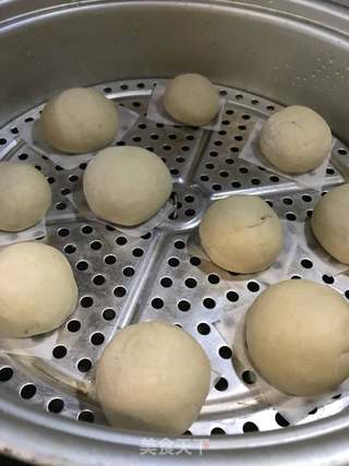 稀饭石磨面馒头的做法步骤:8
