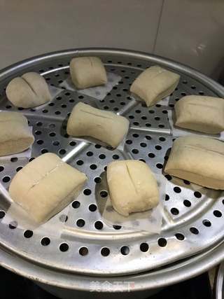 稀饭石磨面馒头的做法步骤:9