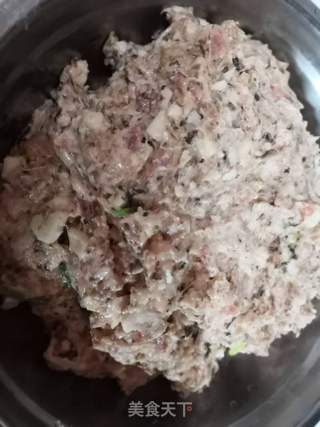 南瓜马蹄肉末包子的做法步骤:11