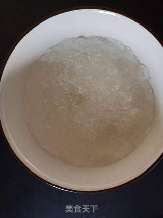皂角米桃胶雪燕羹的做法步骤:3