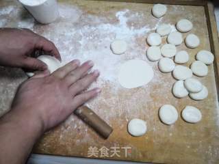 白菜猪肉饺子的做法步骤:12