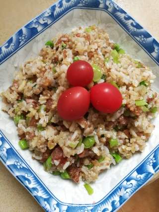 广式腊味炒饭的做法步骤:7