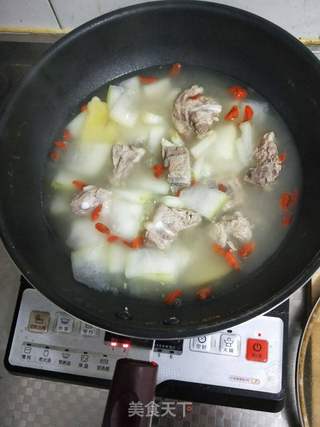 冬瓜排骨汤的做法步骤:4