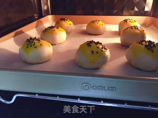 蛋黄酥的做法步骤:6