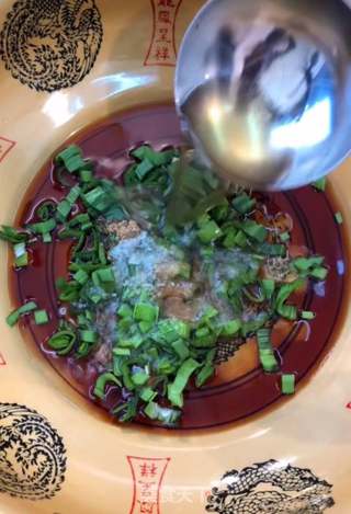 荷包蛋热汤面的做法步骤：5