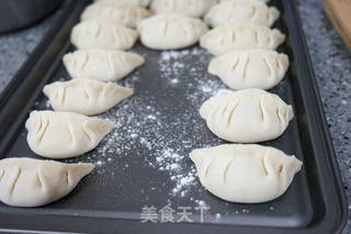 萝卜肉馅儿饺子-------冬吃萝卜夏吃姜的做法步骤:17