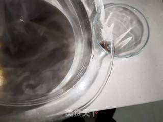 如何自制珍珠奶茶的做法步骤:18