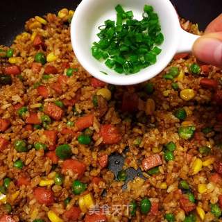 三丁酱油炒饭的做法步骤:10