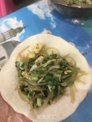 韭菜鸡蛋饼的做法步骤：9