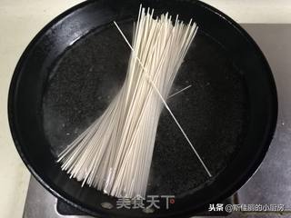 白菜荷包蛋鸡汤面的做法步骤:4