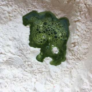 白萝卜鲜贝翡翠饺的做法步骤:8
