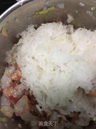 白萝卜鲜贝翡翠饺的做法步骤:22