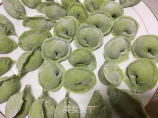 白萝卜鲜贝翡翠饺的做法步骤:30