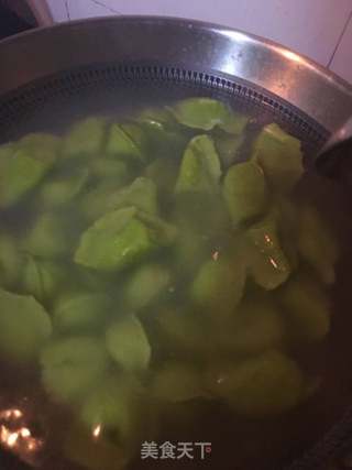 白萝卜鲜贝翡翠饺的做法步骤:31