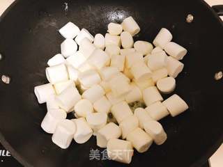 蔓越莓牛轧糖的做法步骤:3