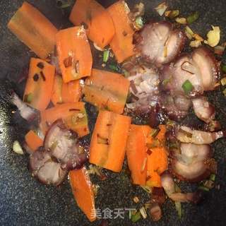 腊肉胡萝卜砂锅饭的做法步骤:4
