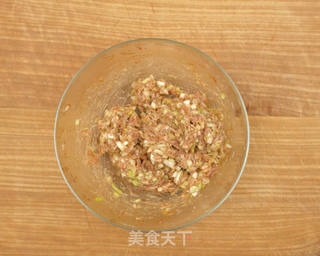 锅贴的做法步骤:7