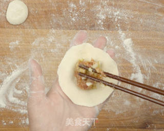 锅贴的做法步骤:11