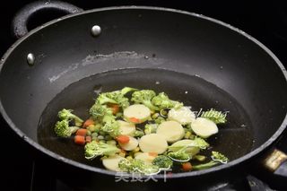 菌菇日本豆腐羹的做法步骤:3