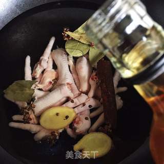 泡椒凤爪的做法步骤:3