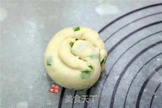 烫面起酥葱油饼的做法步骤:12