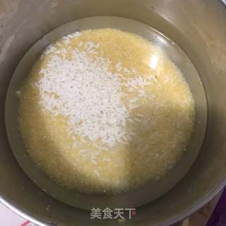 红薯玉米粥的做法步骤:4
