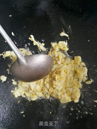 如何炒扬州炒饭的做法步骤:3