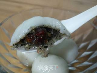 蜜饯芝麻花生汤圆的做法步骤:26
