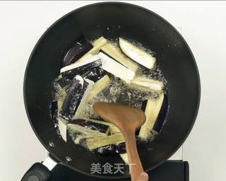 鱼香茄子的做法步骤:7