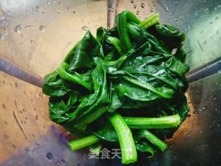 海参菜芯菠菜面的做法步骤:3