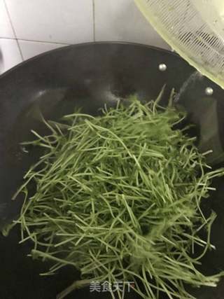 上汤豆苗的做法步骤：4