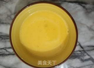 韭菜鸡蛋水饺的做法步骤:2
