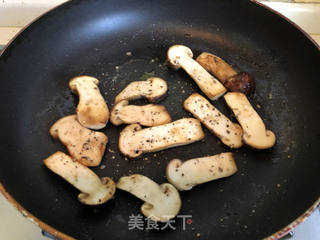 松茸与蒸蛋的做法步骤:5