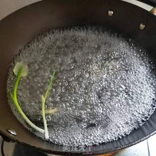 花生炖猪蹄的做法步骤:3