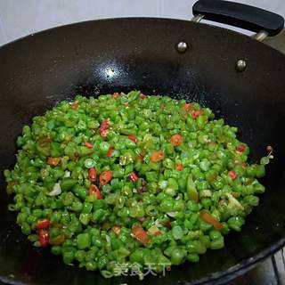 香辣豆角包子的做法步骤:8