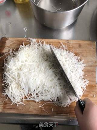 炸萝卜粉丝菜丸子的做法步骤:4