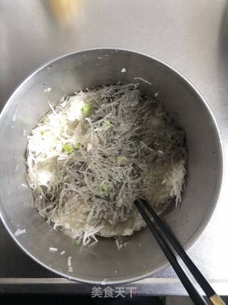 炸萝卜粉丝菜丸子的做法步骤:7