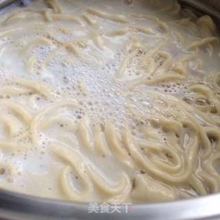 蒜苔豆芽炒面的做法步骤:3