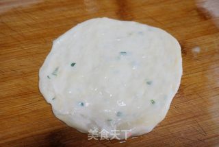 葱花发面饼的做法步骤：2