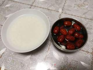红枣山药糯米粥的做法步骤:2