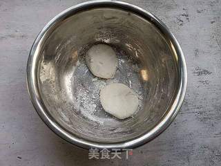 荠菜鲜肉汤圆的做法步骤:3