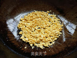 油渣酱油蛋炒饭的做法步骤:5