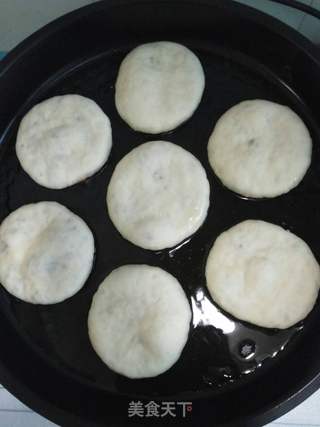 赤小豆馅发面饼的做法步骤:9