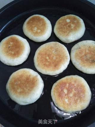赤小豆馅发面饼的做法步骤:10