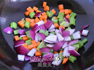 波点蔬菜蛋包饭的做法步骤:7