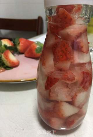 草莓酒的做法步骤:12