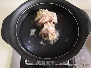 竹荪菠菜骨汤的做法步骤:6