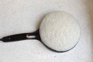 如何巧用小厨具制作快手美味薄饼的做法步骤:5